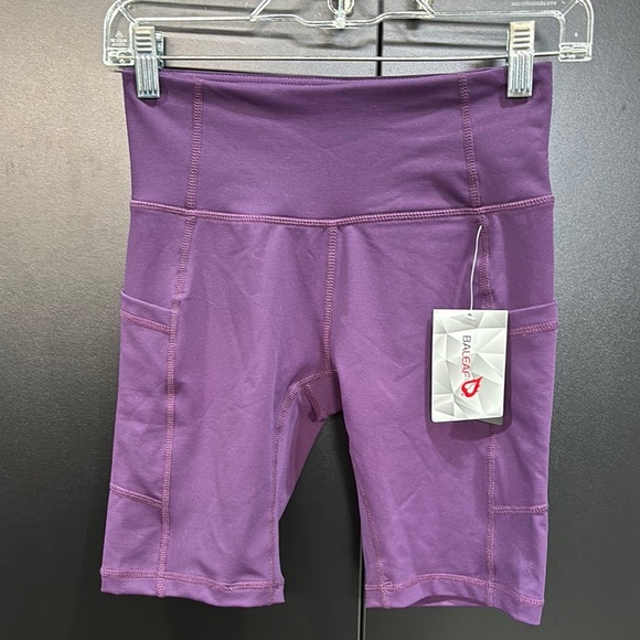 Baleaf High Waist,leg pockets,interior media pocket,moisture wicking, 8” bike - Picture 1 of 8